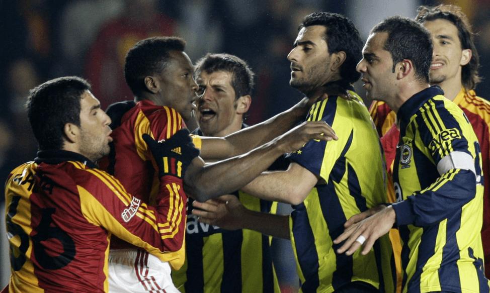 Tempers are always sky-high when Fenerbahçe and Galatasaray lock horns (TheRichest)